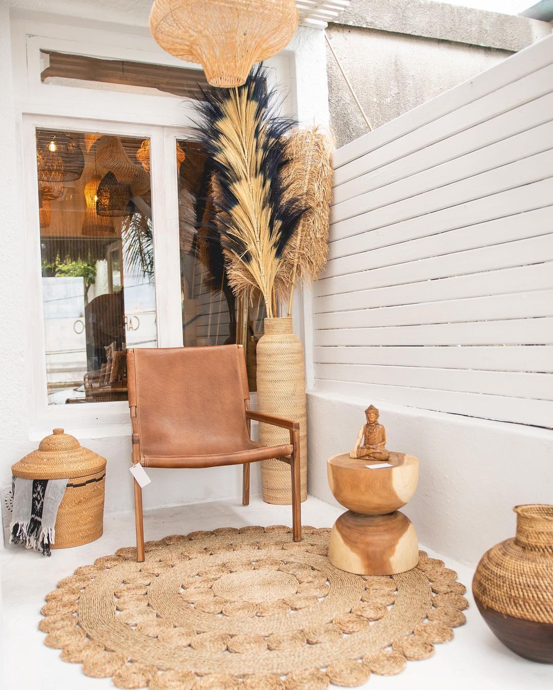 Espacios Rumah ✻ Buscamos transformar tu espacio en piezas de mobiliario personalizadas que reflejan la magia de la artesanía y la belleza natural de la madera. (2)